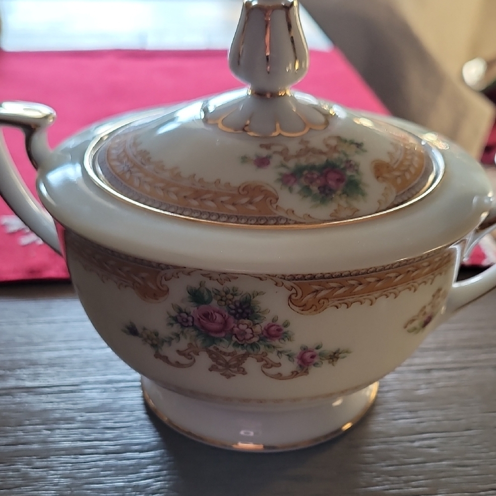 Noritake Elegant Floral Porcelain Sugar Bowl
